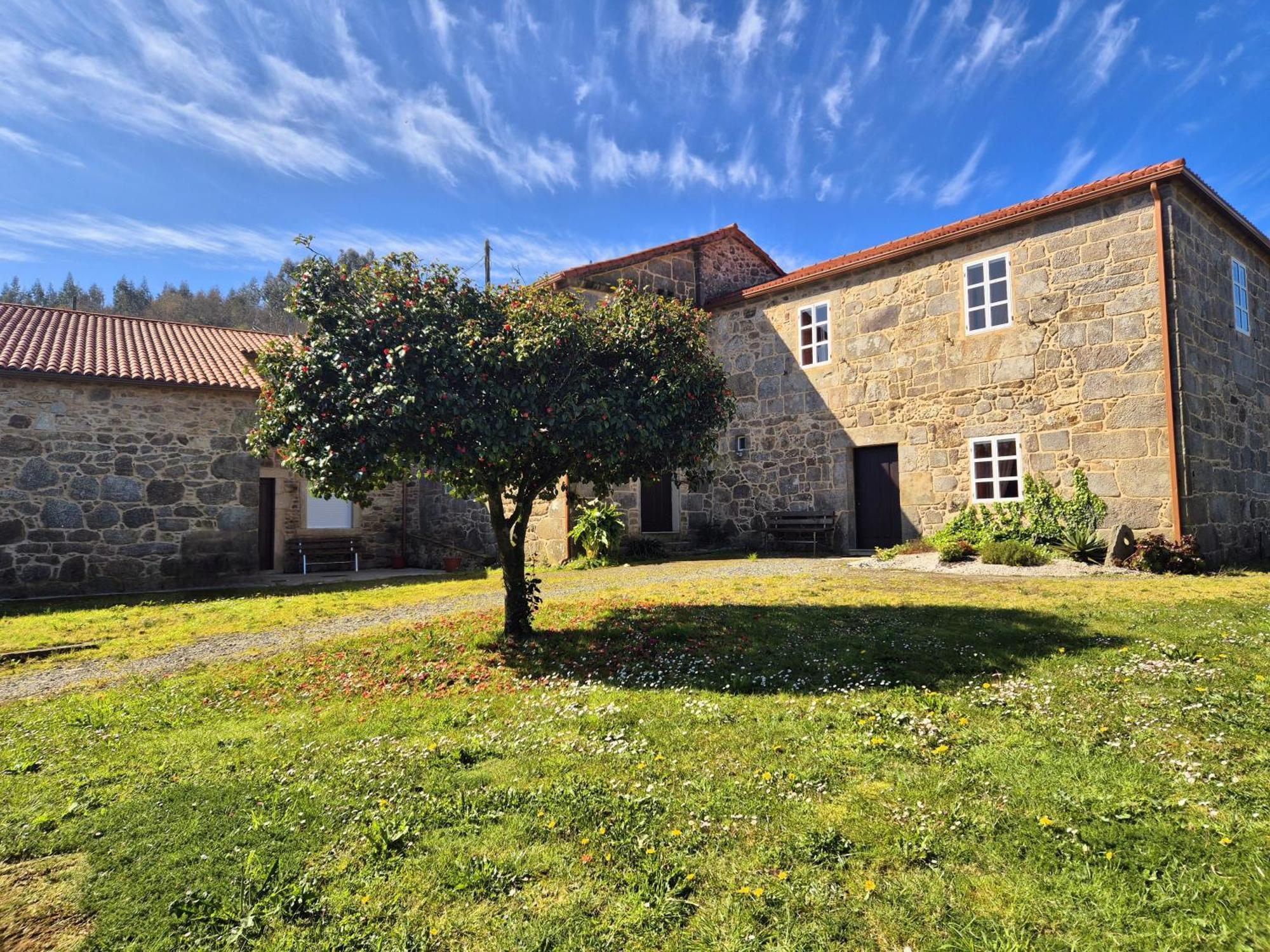 Albergue Rectoral San Mamede Da Pena Exclusive For Pilgrims 尼格雷亚 外观 照片