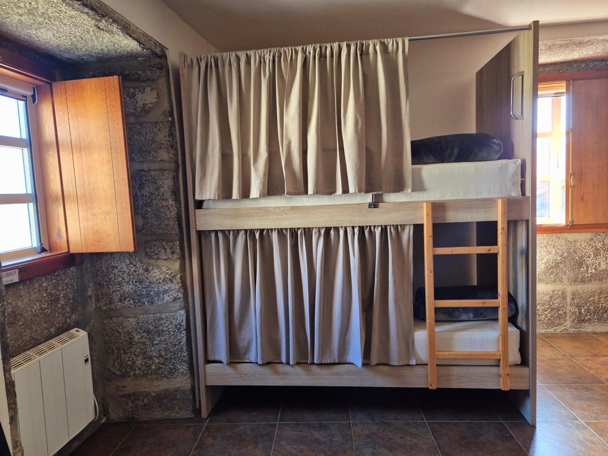 Albergue Rectoral San Mamede Da Pena Exclusive For Pilgrims 尼格雷亚 外观 照片